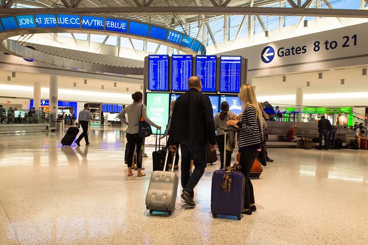 JFK Airport XL Mini Van Transport To Times Square New York